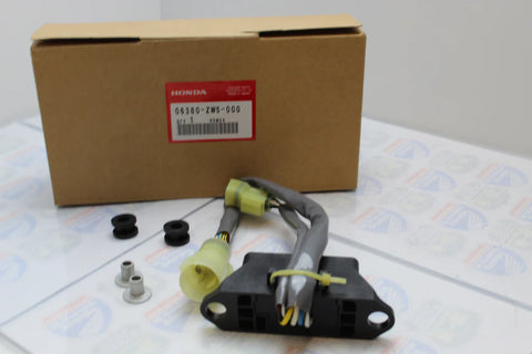 Honda 38580-ZW5-004 Relay Assy. Main  new ss # 06380-ZW5-000