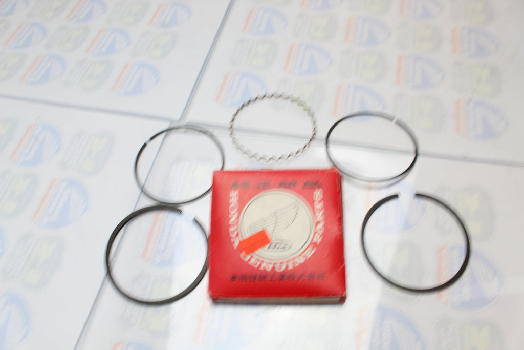 Honda 13010-YA0-004 Ring Set (Std)