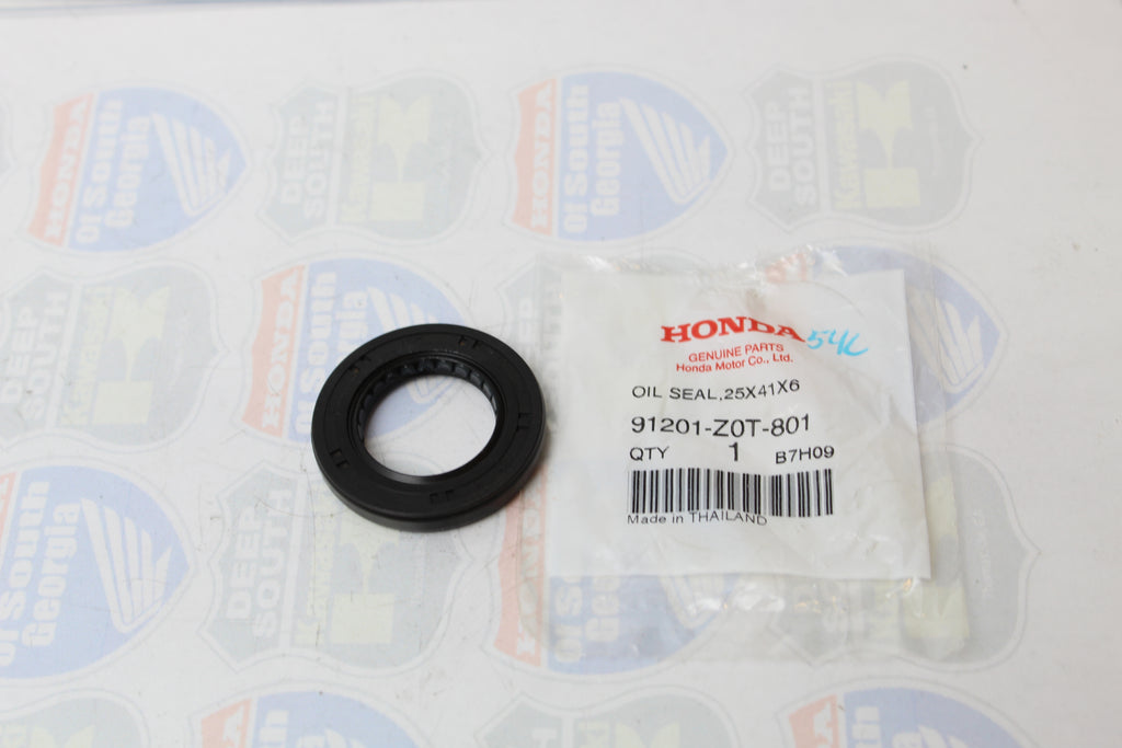 Honda 91201-Z0T-801 Oil Seal (25X41X6)