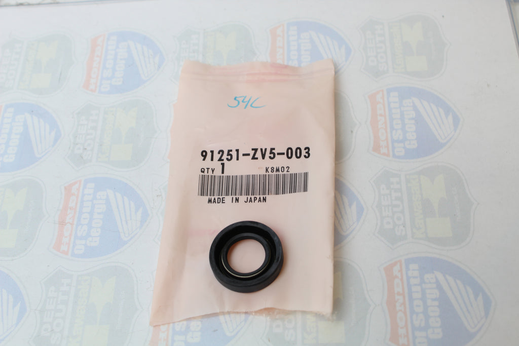 HONDA 91251-ZV5-003 Seal (17X30X7)